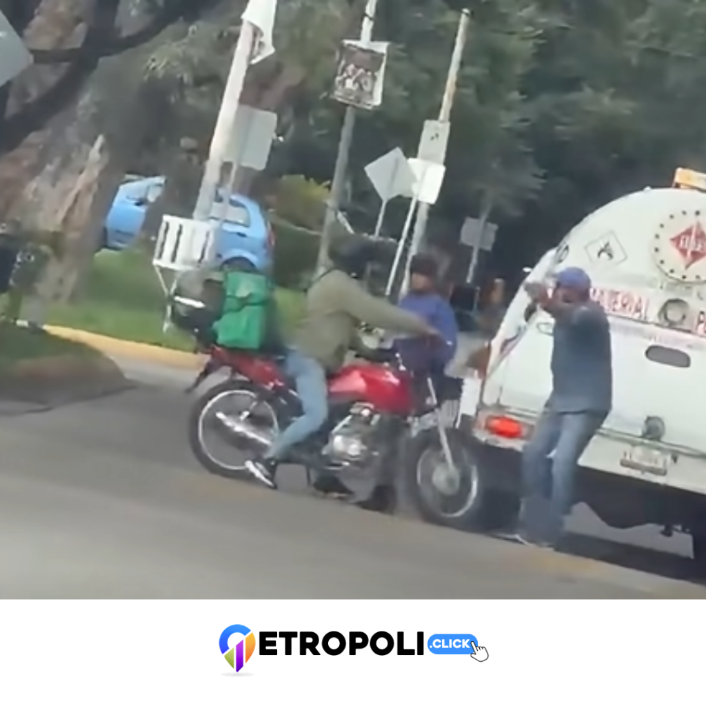 Confrontacion con repartidor de uber Captan a operadores de pipa de Gas Cero en confrontaciones y maniobras riesgosas en Naucalpan