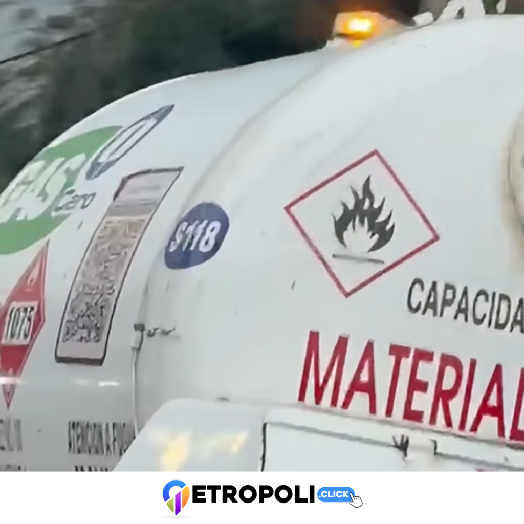 Numero economico de la pipa S118 Captan a operadores de pipa de Gas Cero en confrontaciones y maniobras riesgosas en Naucalpan